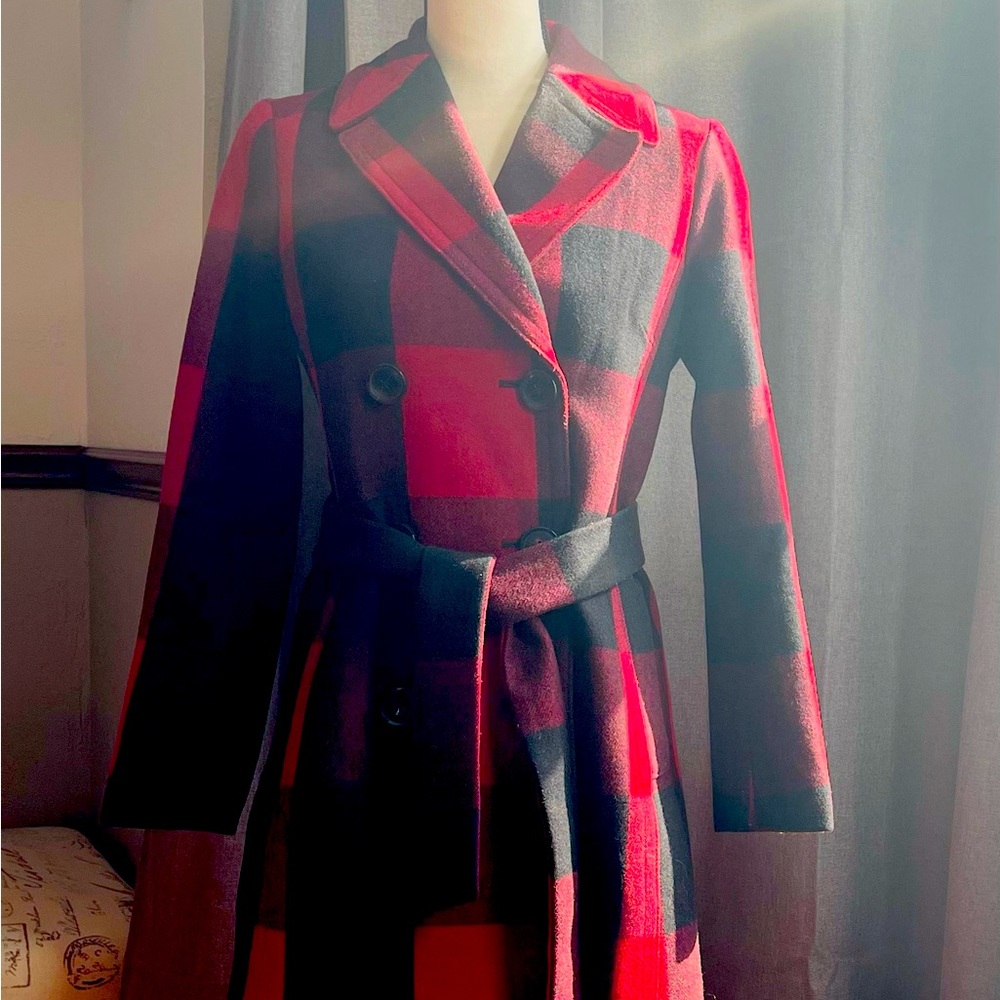 Women’s car coat, size XS, buffalo red and black